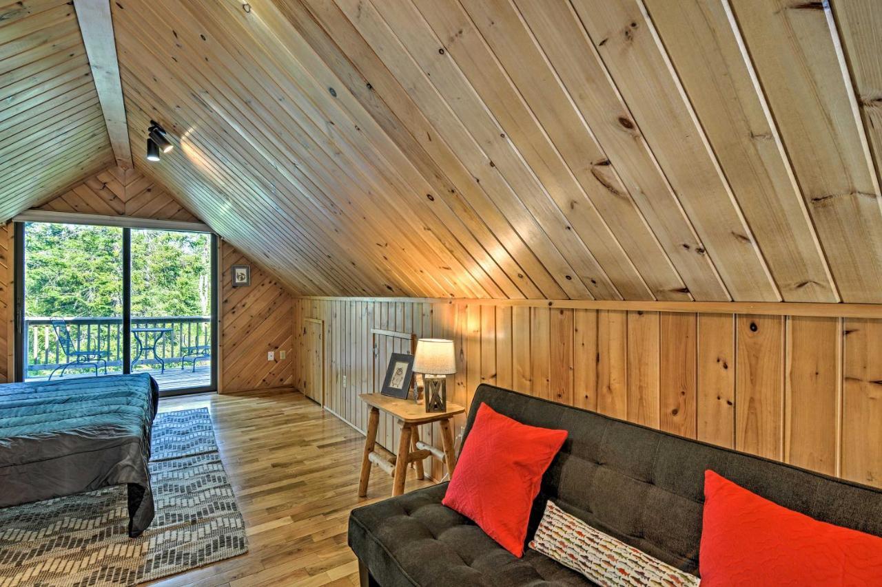Riverfront Traverse City Cabin Fish, Kayak And Tube Extérieur photo